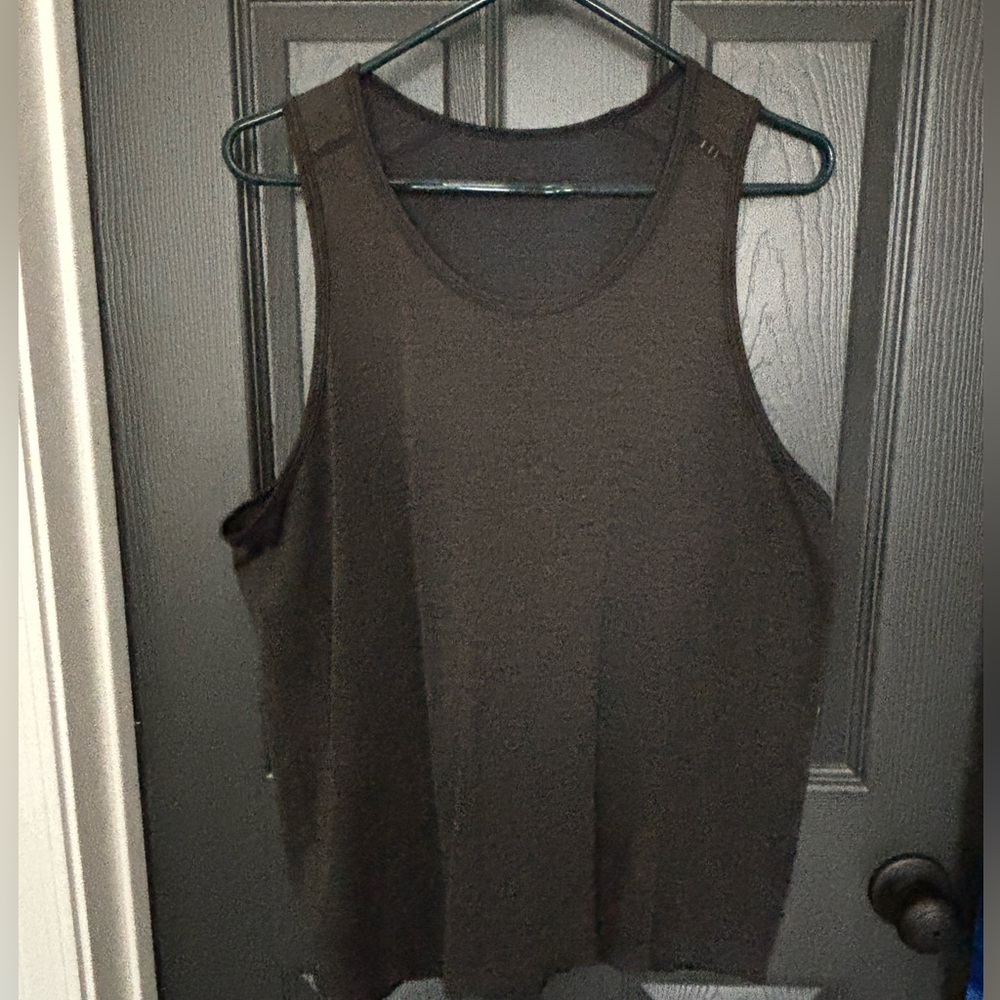 Lululemon Tank size medium